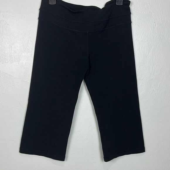 Lululemon Athletica Reversible Groove Capri In Black Size 10 - Picture 2 of 8